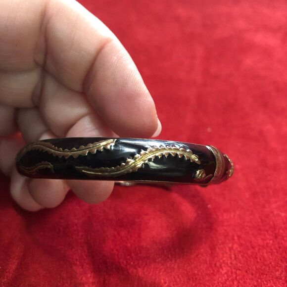 Vintage Black Enamel Hinged Bangle Bracelet Gold Tone Serpent Design by BTF - Picture 4 of 8